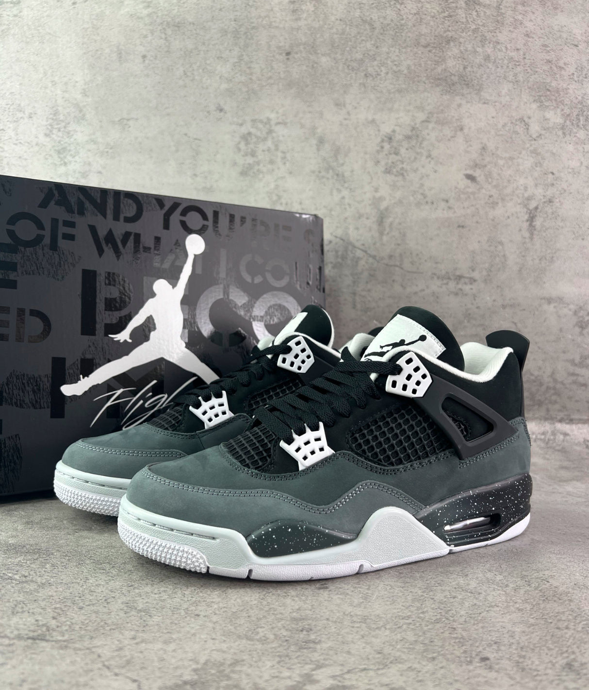 Air Jordan 4 “Fear” 2025 Retro