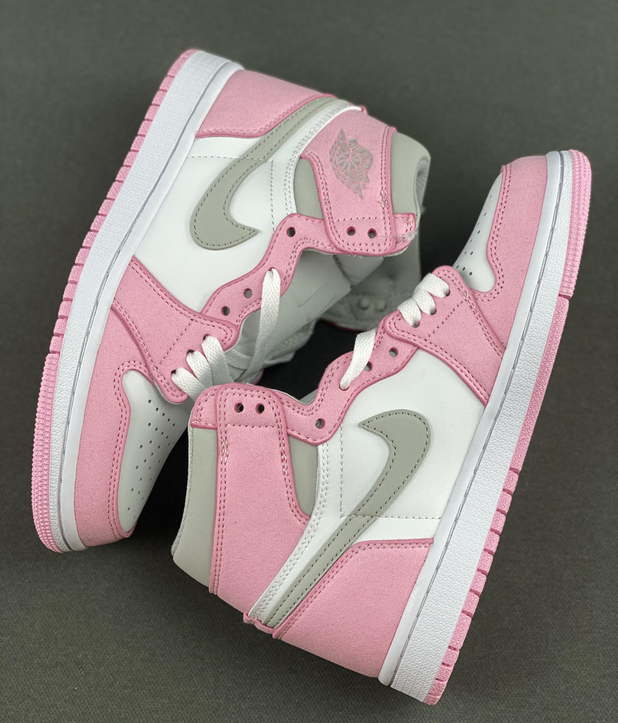 Rosa Air Jordan 1