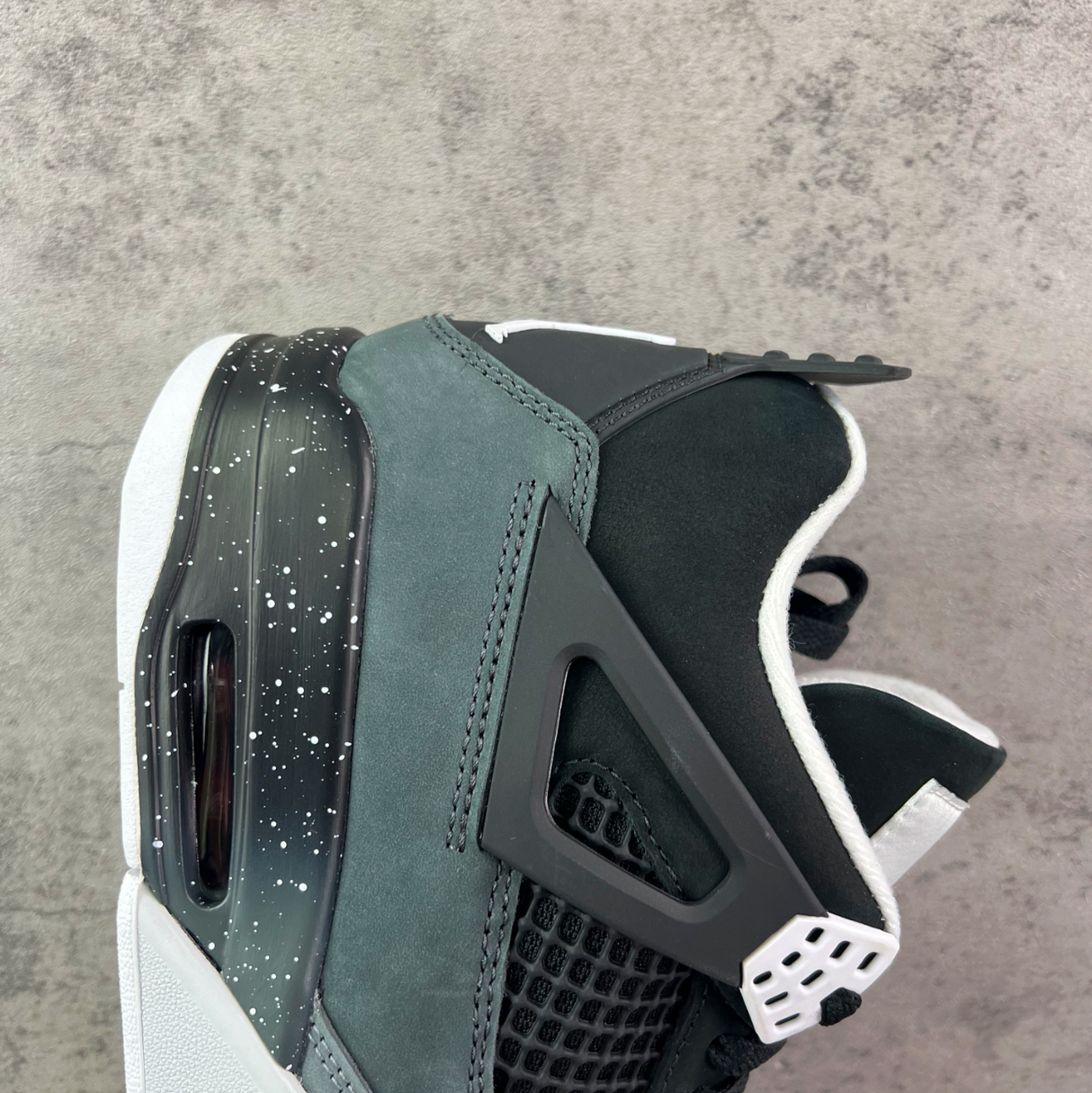 Air Jordan 4 “Fear” 2025 Retro