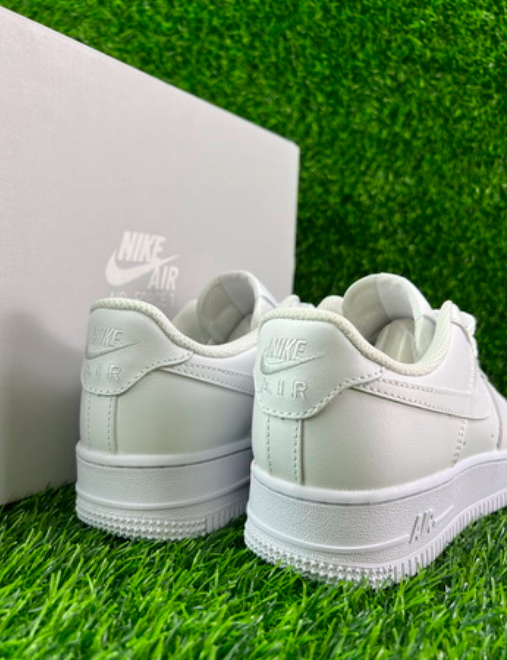 Nike AirForce 1, white