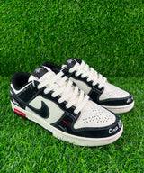 Nike Schuhe SB Dunk Low, Supreme