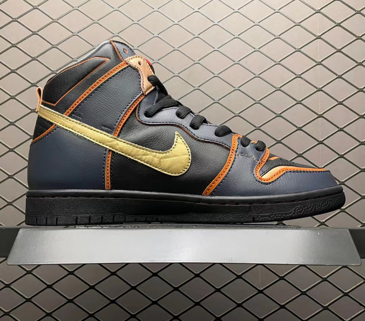 Nike SB Dunk High Pro QS BanShee