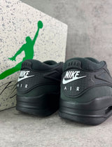 Nike Air Jordan 4 RM